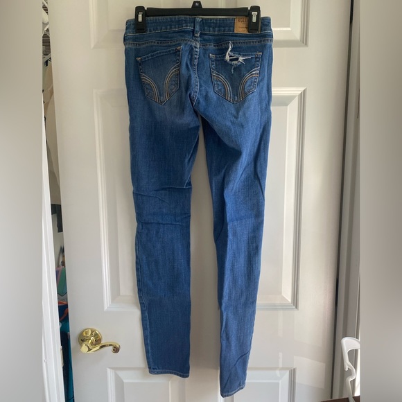 Hollister ripped jeans size 1 R - Picture 2 of 3